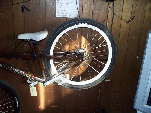 my finished rim. there is still some tape on the spokes because i used some celephane tape, and its impossible to get off, so im leaving it for another day
