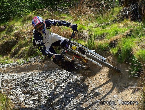 Pearce Cycles uplift 30th May 2010