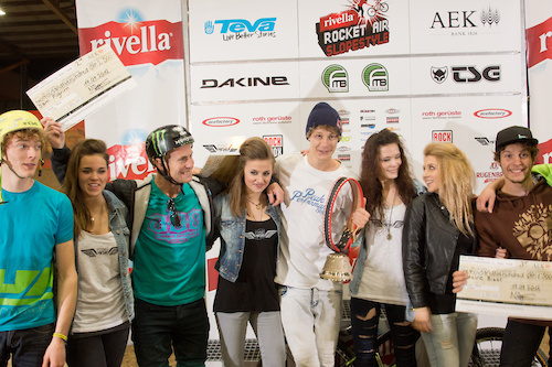 Podest with the Flying Metal Girls