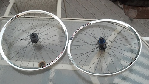 pic from when wheels were first built, all trued now dont worry