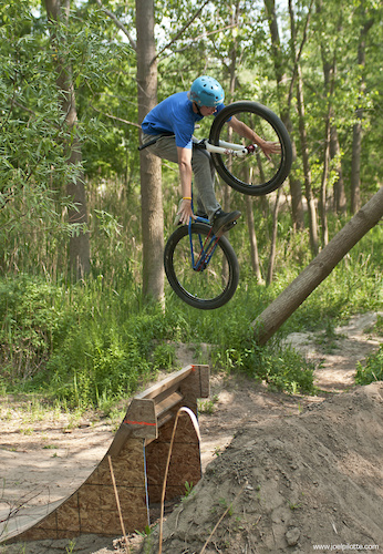 Tuck No-Hander

www.joelpilotte.com