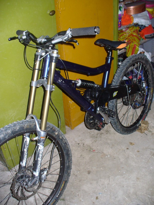 marzocchi bomber 2000