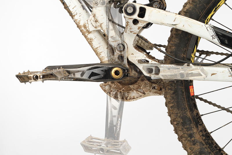 Turn the non-drive side pedal to the 9 o'clock position