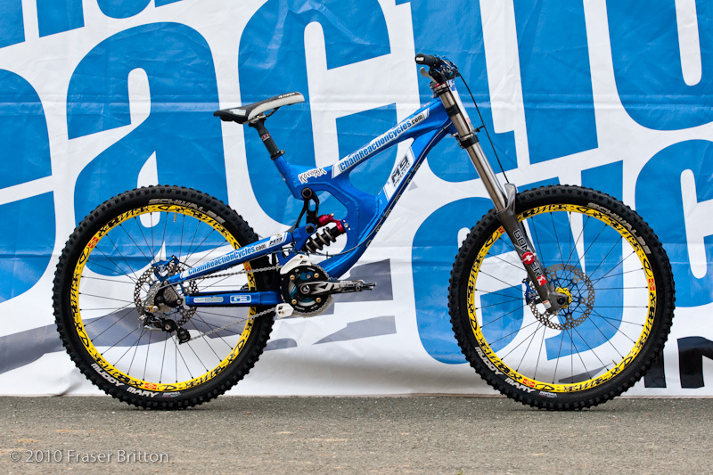Chris Kovarik's Intense M9 Prototype. Look for a feature on it soon.