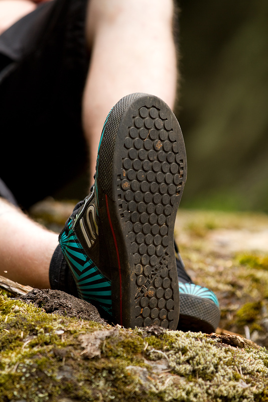 A close look at the Freerider's sticky sole