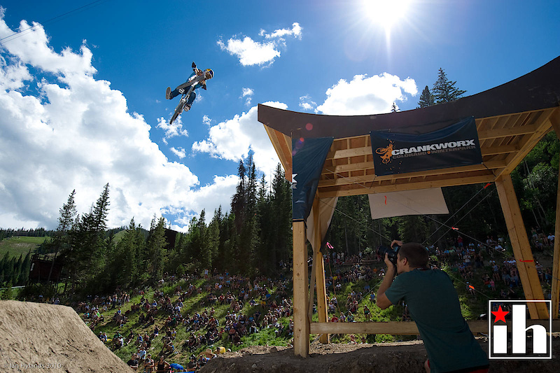 Paul Basagoitia, 360 one foot x-up