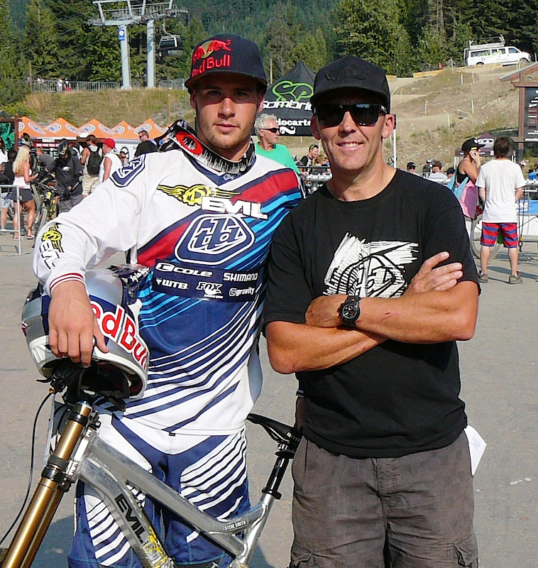 Stevie Smith with his trainer and PerformX owner Todd Schumlick.