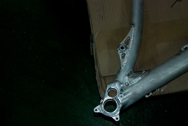 Front triangle bottom bracket and pivots.