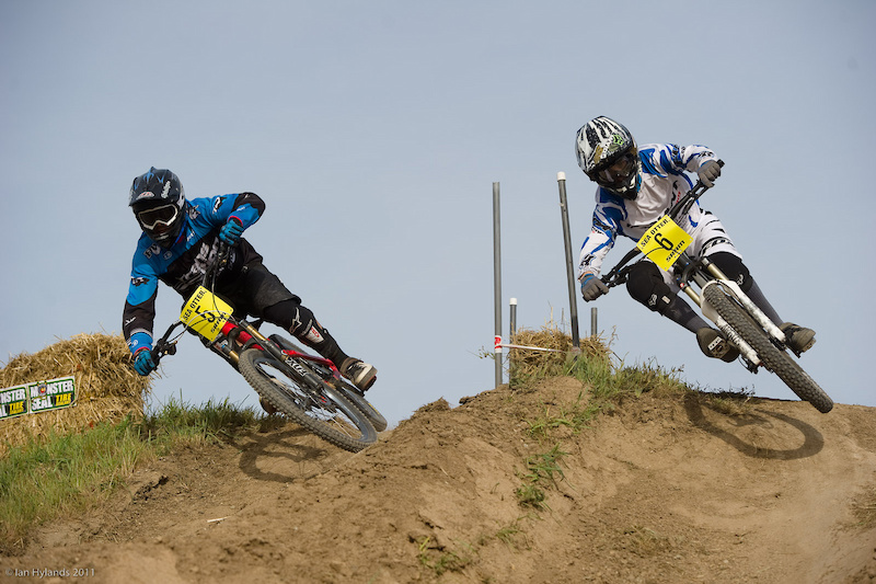 Bryn Atkinson and Danny Hart, small final