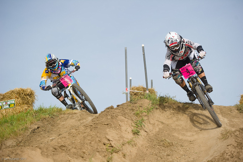 Eva Castro and Melissa Buhl in the womens small final