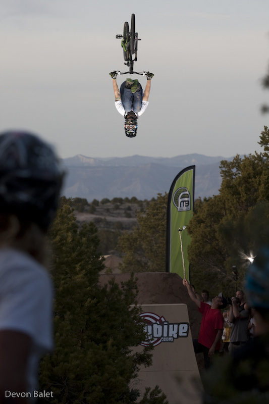 Mike Montgomery's event winning flip barhop