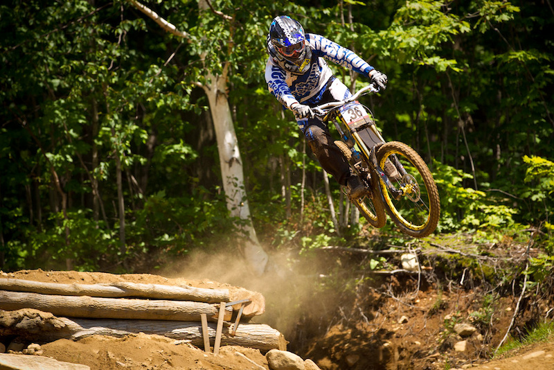 Smashing a dusty Mont St Anne course.