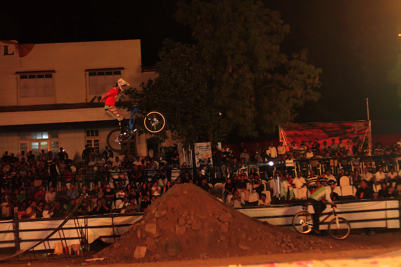 14th-15th May 2011. http www.kingdomofstunts.com 