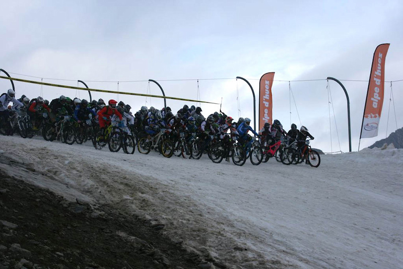 Mega Avalanche Alpe d Huez