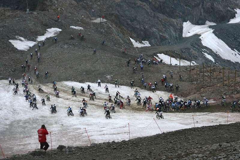 Mega Avalanche Alpe d Huez