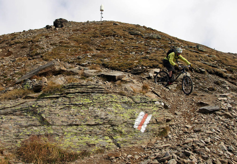 A bit of Swiss techgnar coming in off Sanaspans and the Rothorn
