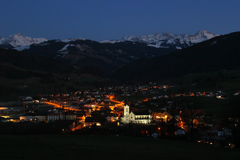 Plaffeien by night.