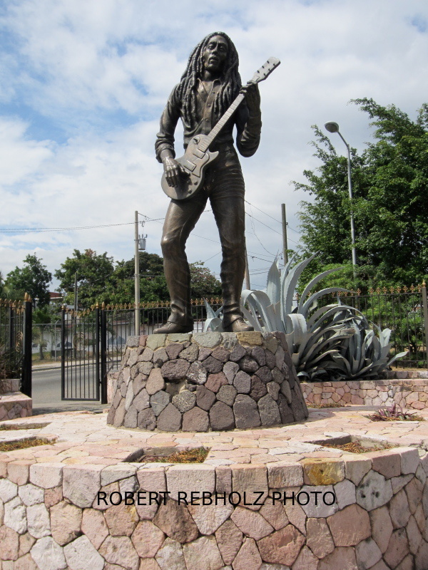 Bob Marley statue