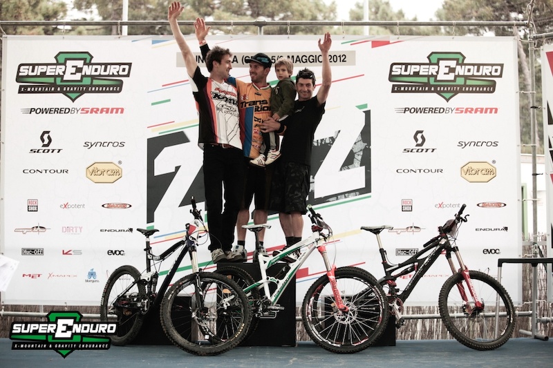 Andrea Bruno came back to his winning ways regaining the red leaders plate with his first win of the year in front of Alex Stock and Davide Sottocornola.