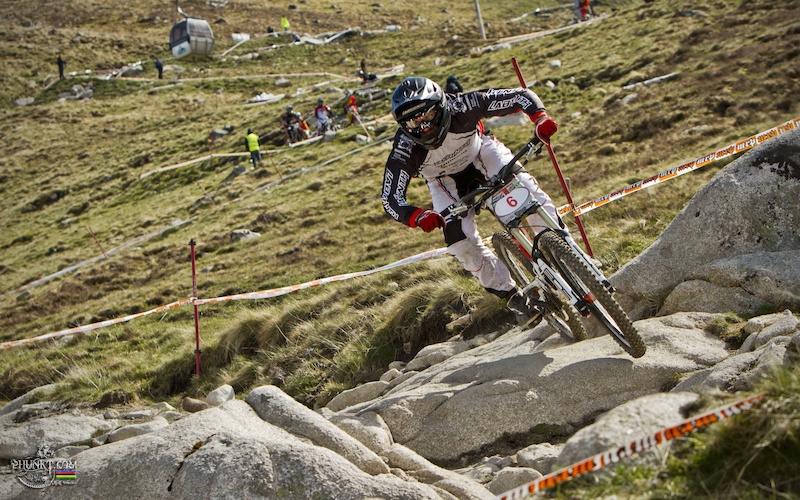 PHOTO BY PHUNKT.COM