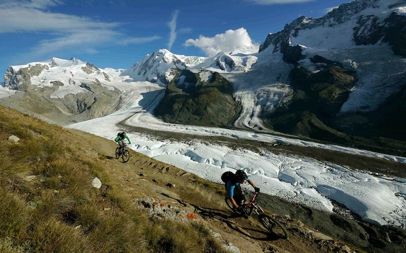 Looking down onto the trail from Monte Rosa. Courtesy of Chris Winter - http www.ridebig.com