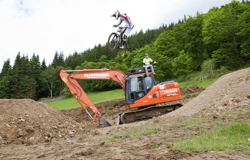 iXS Press