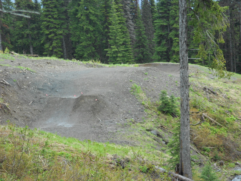 Ant Hill step up. Pipe Dream is in GREAT shape for Bonus Weekend.