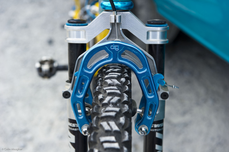 Front brake booster detail shot and detail of the 2.1 IRC Claw Comp.