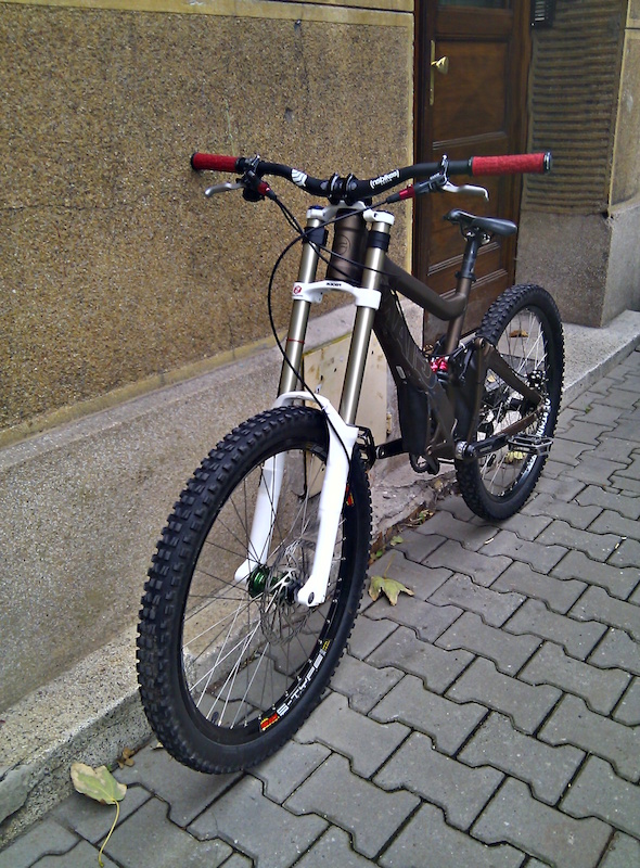 http://gp1.pinkbike.org/p4pb8580413/p4pb8580413.jpg