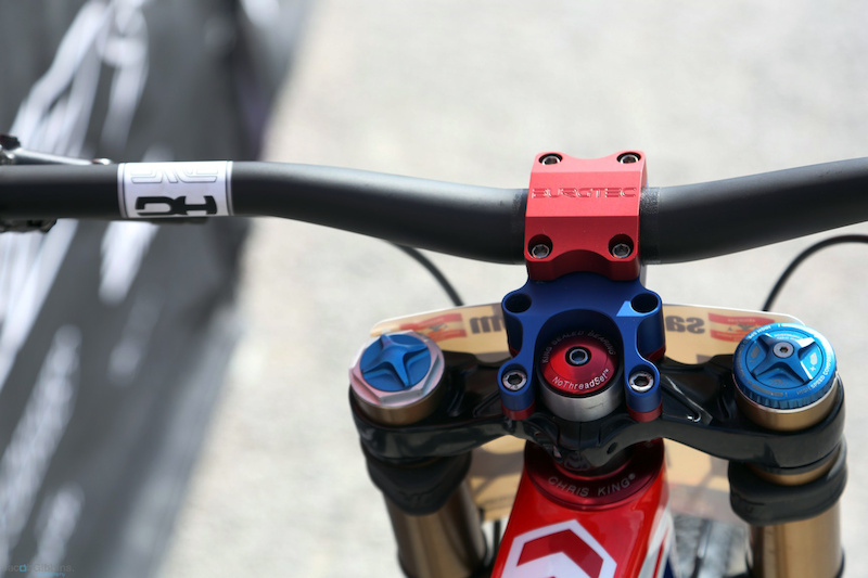 Steve Peat s 2012 World Champs bike - image by Jacob Gibbons