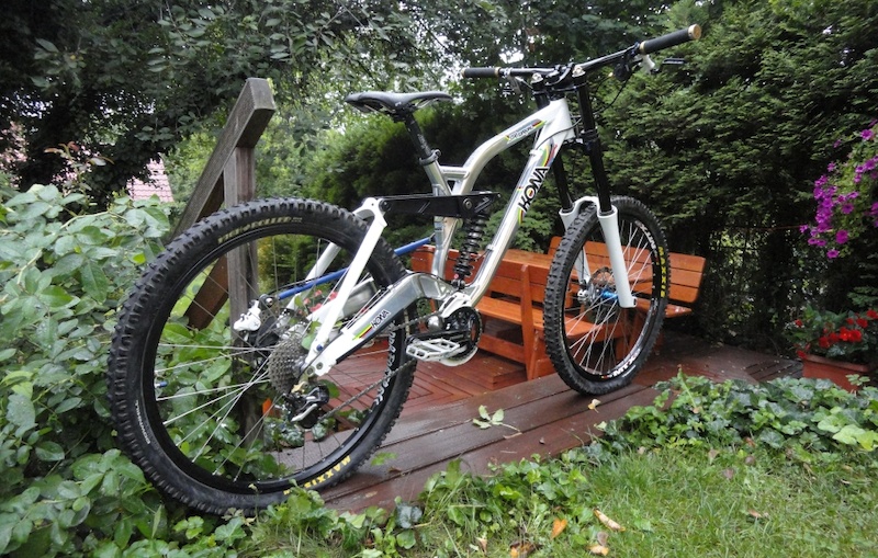 http://gp1.pinkbike.org/p4pb8603749/p4pb8603749.jpg