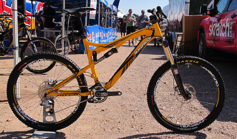 Nuke Proof Pulse Mega TR and AM bikes. The Pulse is the full fledged DH offering and the Megas are for the folks that like to earn their climbs. The TR is 130mm rear with a 150 fork while the AM is 160mm front and rear travel. Hotlines-UK.com is the UK distributor and they are here looking to set up new dealers in Canada and the USA.