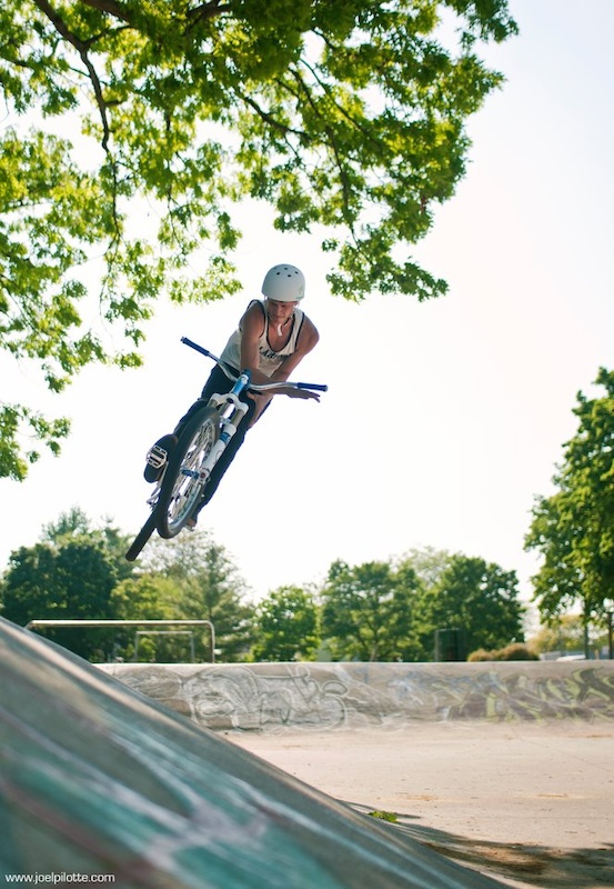 Barspin - Photo Joel Pilotte - www.joelpilotte.com