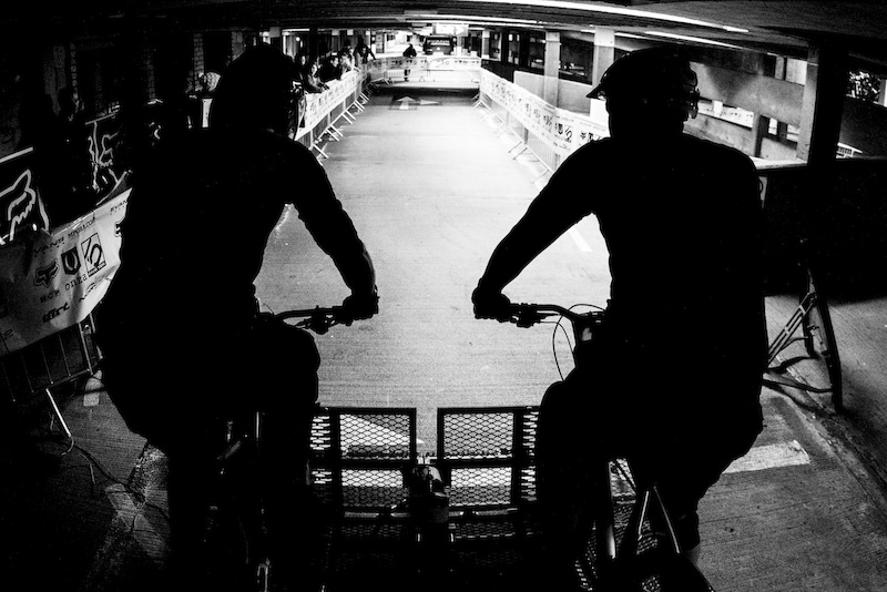during Evans Cycles Urban Dual at NCP Multstory Car Park Cardiff Wales United Kingdom. 28October 2012 Photo Charles Robertson