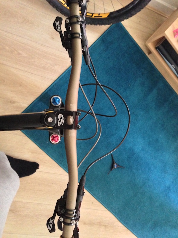 stem to raise handlebars