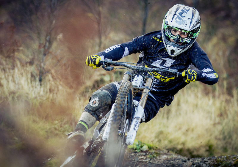 Powerhouse Riders Taylor Vernon and Martin Maes Set to Ride with Beaumont and Athertons - Laurence CE - www.laurence-ce.com