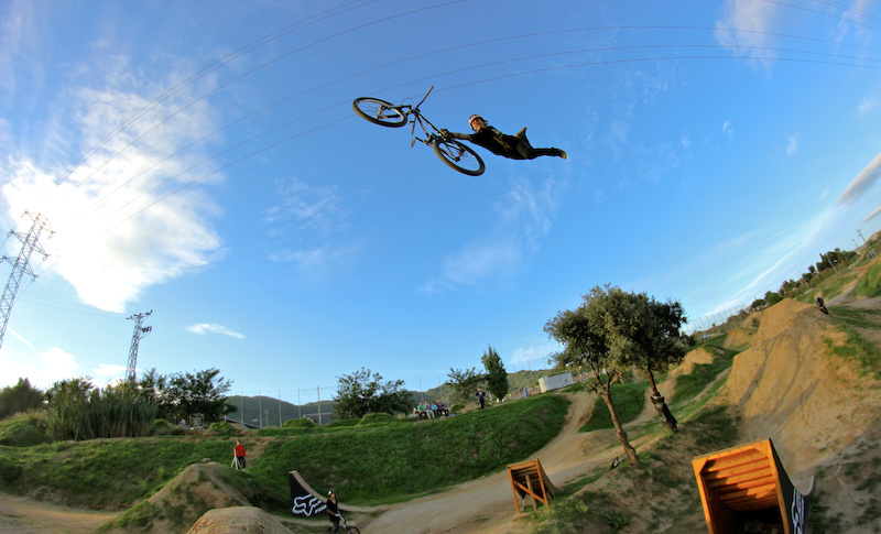 Andreu Lacondeguy - Filming for the new DL video Stay tuned for more http www.facebook.com CPGANG