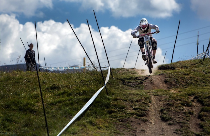 Photos to go up along with a new edit with Bernard riding the Pivot M4X and a bit of a recap of his WC season. www.aspectmedia.tv