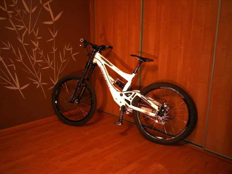 http://gp1.pinkbike.org/p4pb9210776/p4pb9210776.jpg