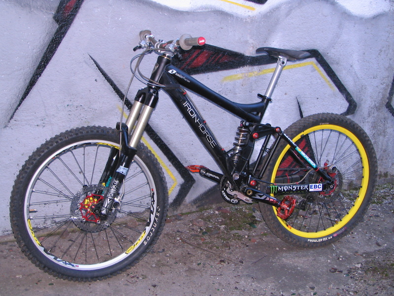 http://gp1.pinkbike.org/p4pb9272913/p4pb9272913.jpg