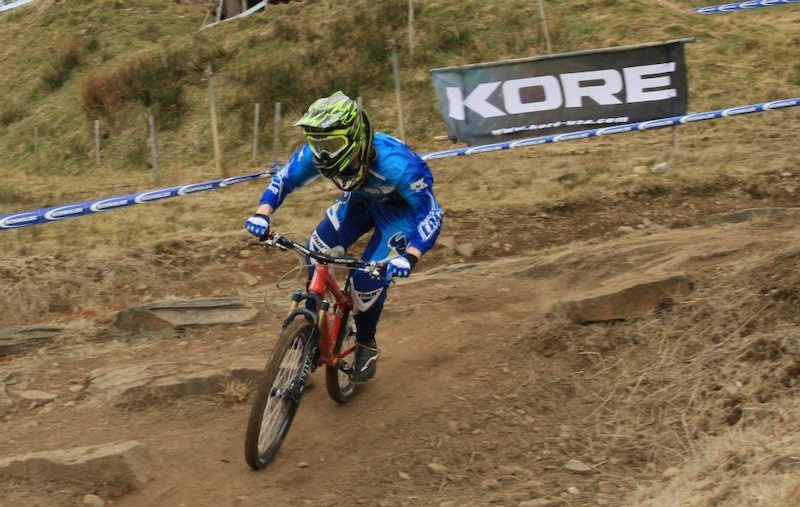 44Racing team photos from round 1 of the British 4x series at afan. The team are sponsored by ... Rockstar Energy Drink Diamondback Europe Thor MX Kore USA Contour Cameras Freestyletreme.com Fox Shox Horizon Watches Plush Suspension Tuning SpiralGFX Molini-Freeride.com Etnies Europe Raleigh International Mojo Suspension