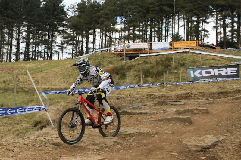 44Racing team photos from round 1 of the British 4x series at afan. The team are sponsored by ... Rockstar Energy Drink Diamondback Europe Thor MX Kore USA Contour Cameras Freestyletreme.com Fox Shox Horizon Watches Plush Suspension Tuning SpiralGFX Molini-Freeride.com Etnies Europe Raleigh International Mojo Suspension
