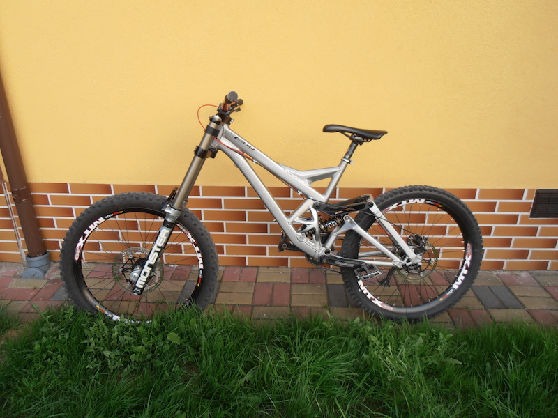 http://gp1.pinkbike.org/p4pb9549973/p4pb9549973.jpg