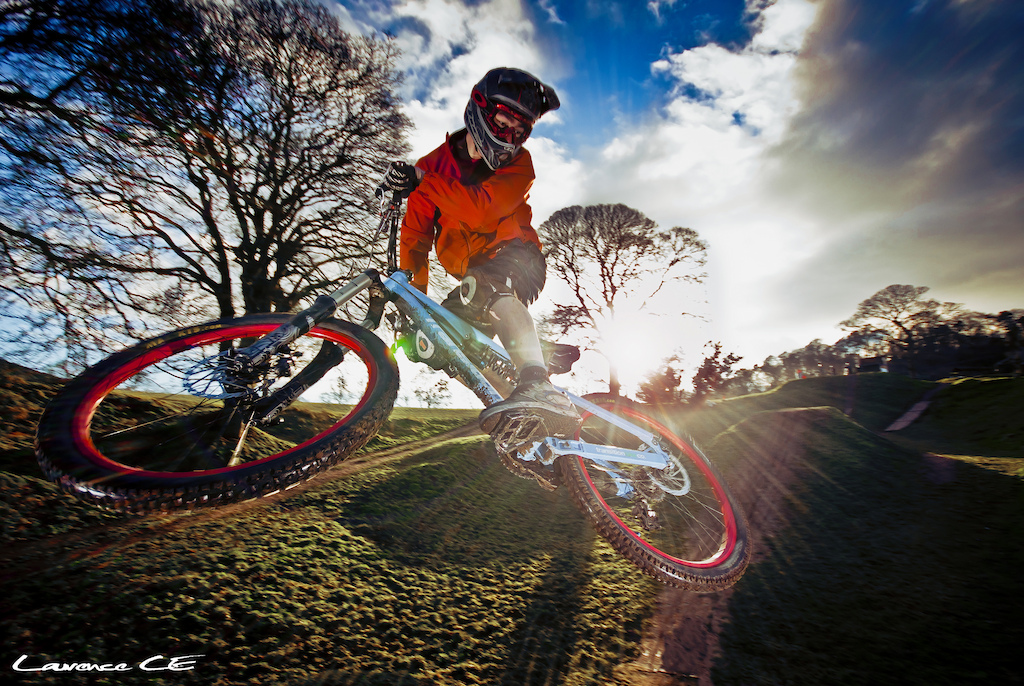 Bit of sunset whipping on the booter tables loving every minute - Laurence CE - www.laurence-ce.com
