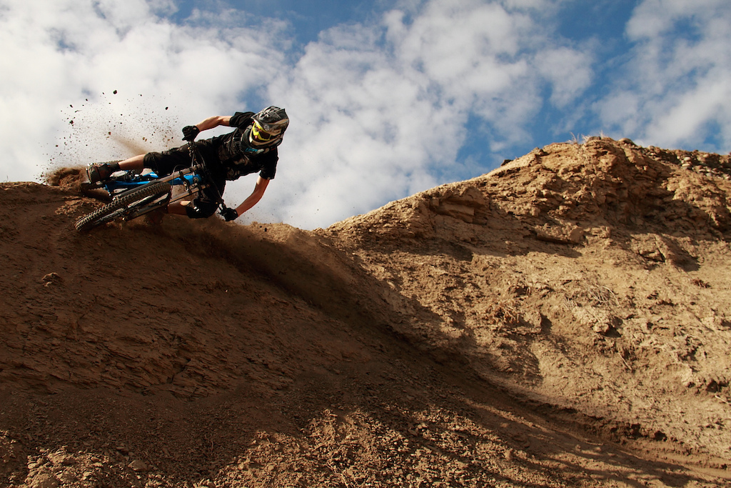 After dropping a chute you have lots of speed... Doerfling getting moto..
