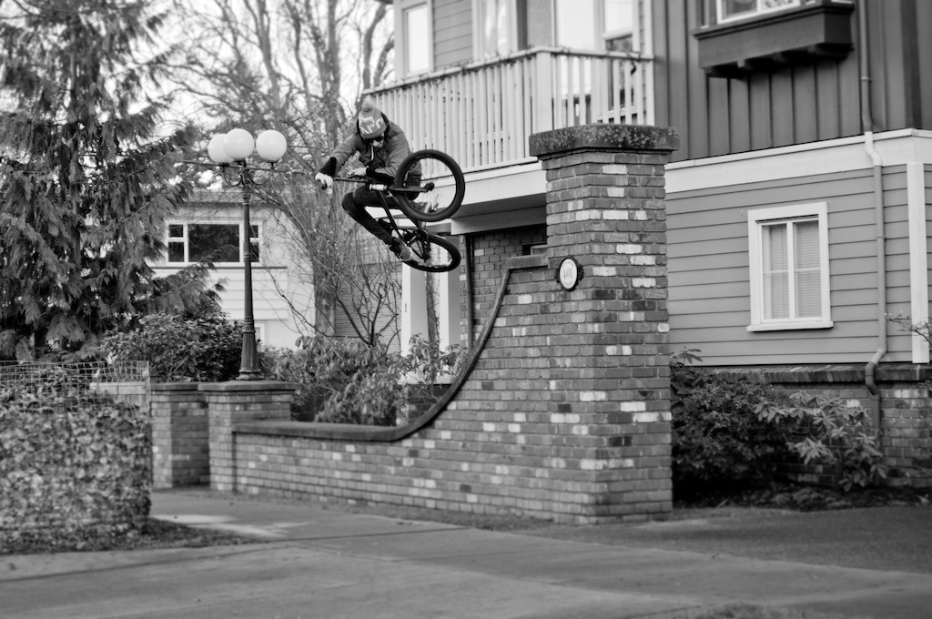someones front yard kicker!