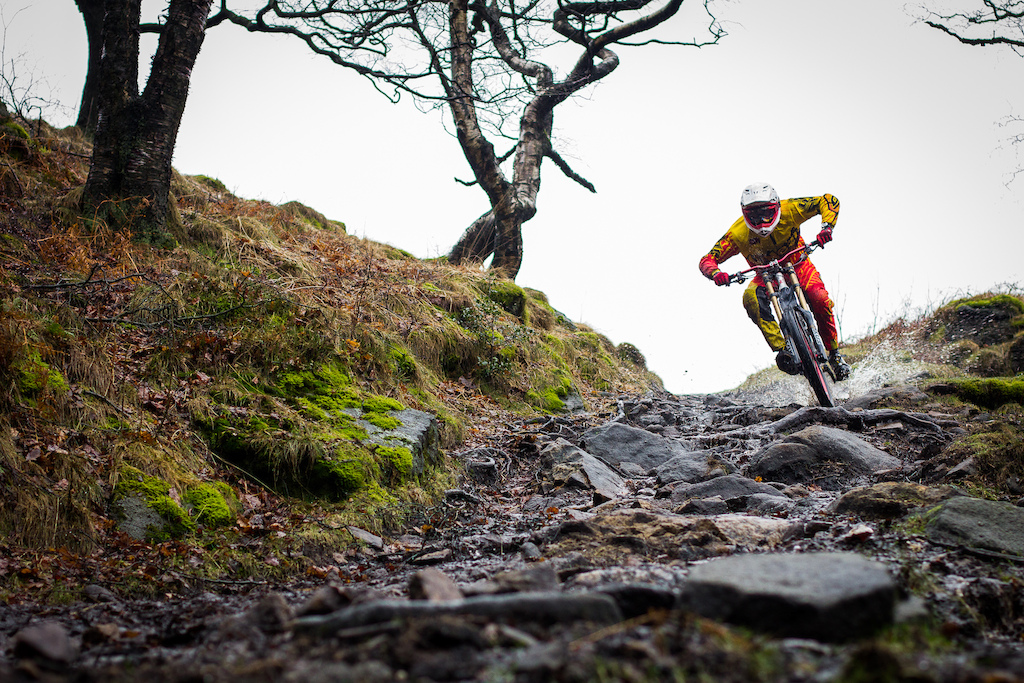 Photoshoot with Jack Reading on his new proto-type ellsworth downhill bike..