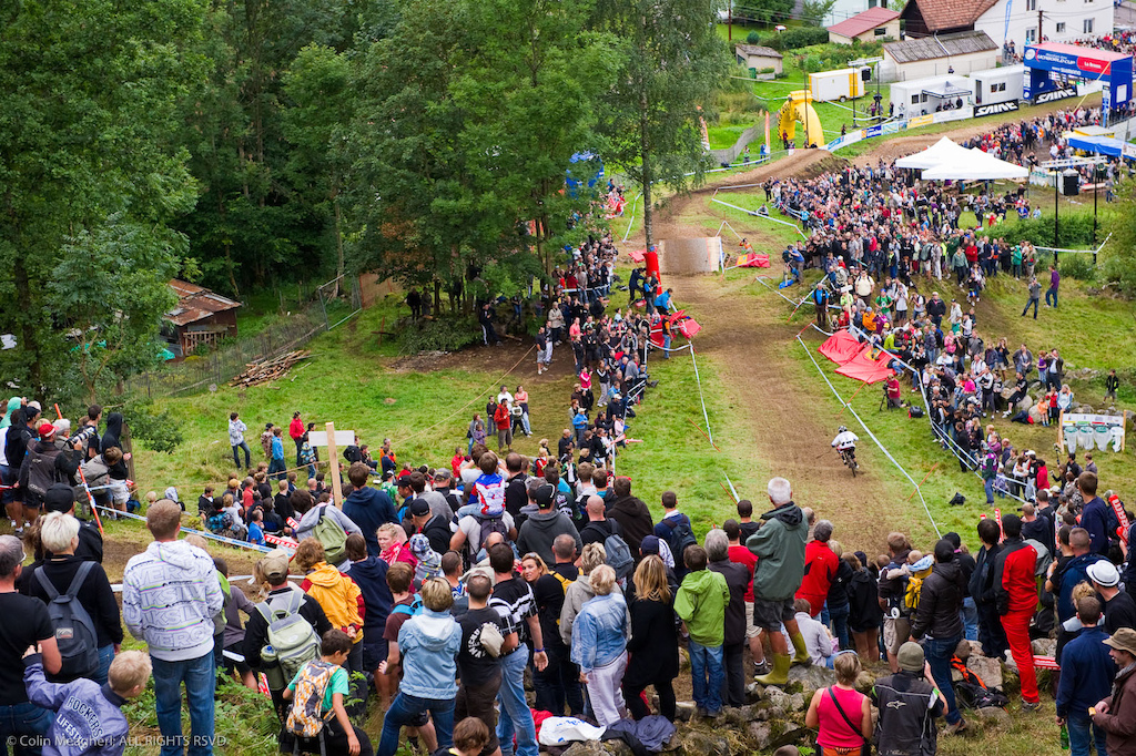 Tracy Moseley s retirement from Elite DH racing leaves the door wide open for any one of a select few elite women to rise to the top.