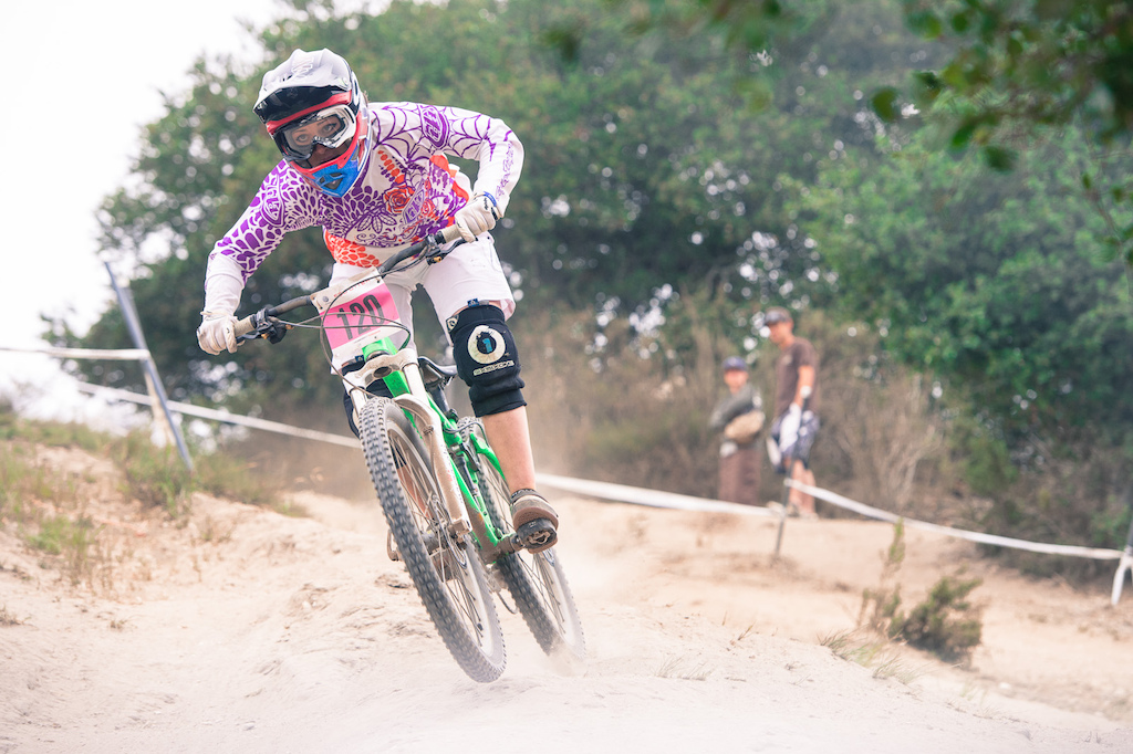Holly Feniak is racing against the big girls this year and she s starting it off right. First Sea Otter DH and first Sea Otter DH podium 5th place.