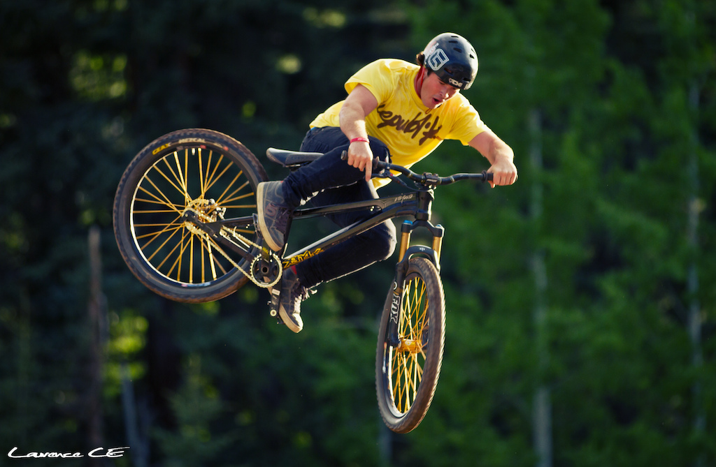 Casey whipping it out on the hip - Laurence CE - www.laurence-ce.com